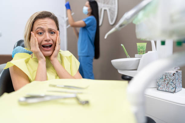 Best Emergency Tooth Extraction in West Ack, NY